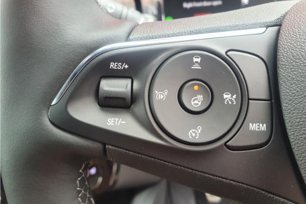 2023 Vauxhall Mokka - IntTrim - cloth+"Minstral" leather effect w/red ac, photo 17
