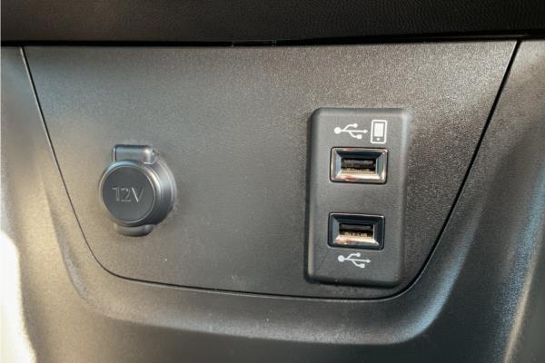 2021 Vauxhall Crossland 1.2 Turbo Ultimate Nav SUV 5dr Petrol Auto Euro 6 (s/s) (130 ps) - Cloth/Alcantara, photo 24