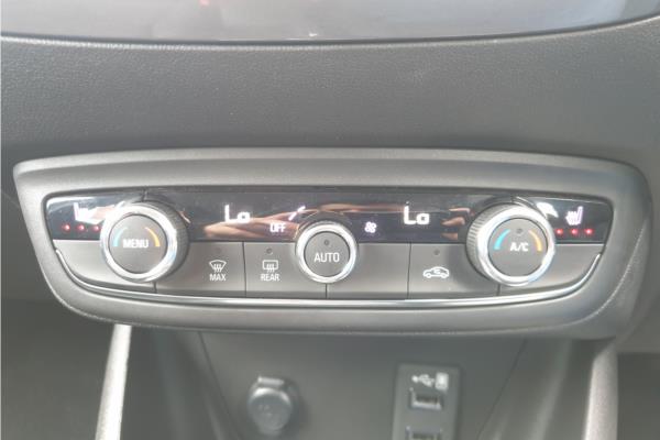 2022 Vauxhall Crossland 1.2 Turbo Ultimate SUV 5dr Petrol Auto Euro 6 (s/s) (130 ps) - Alcantara, photo 16