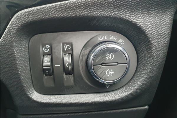 2021 Vauxhall Corsa 1.2 Turbo SRi Premium Hatchback 5dr Petrol Auto Euro 6 (s/s) (130 ps) - Cloth, photo 21