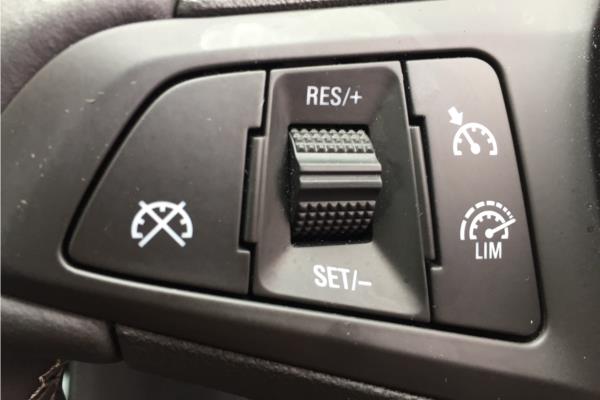 2019 Vauxhall Astra 5Dr 1.4T 150ps Griffin - Cloth Sienna/Jet Blk, photo 18