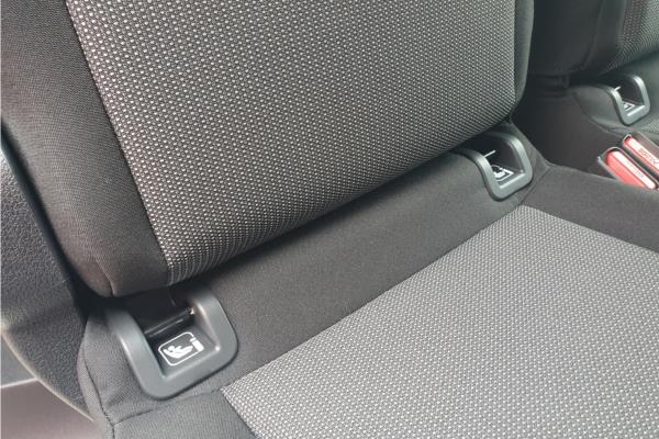 2023 Vauxhall Vivaro-e Life - Curitiba Triton, photo 31