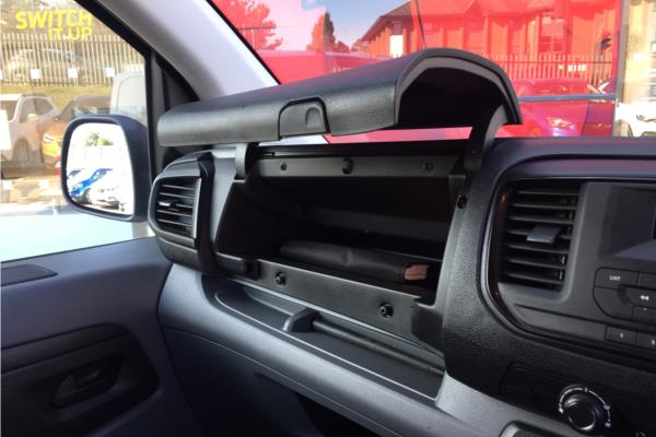 2019 VAUXHALL VIVARO - Cloth, photo 22