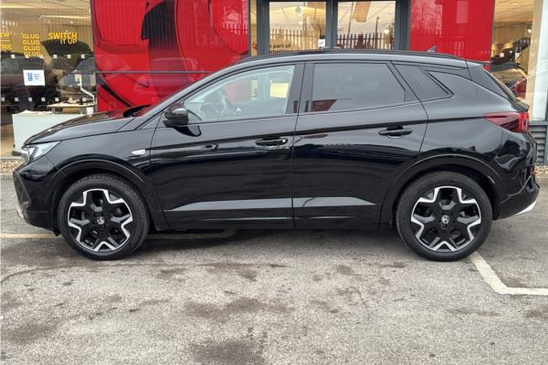 2022 Vauxhall Grandland 1.2 Turbo Ultimate SUV 5dr Petrol Auto Euro 6 (s/s) (130 ps) - Harlekin Black, photo 5