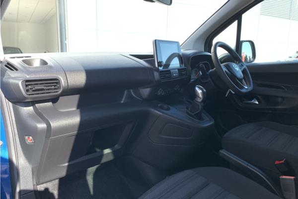 2020 Vauxhall Combo Life 1.5 Turbo D BlueInjection Energy MPV 5dr Diesel Manual Euro 6 (s/s) (7 Seat) (100 ps) - Cloth, photo 15