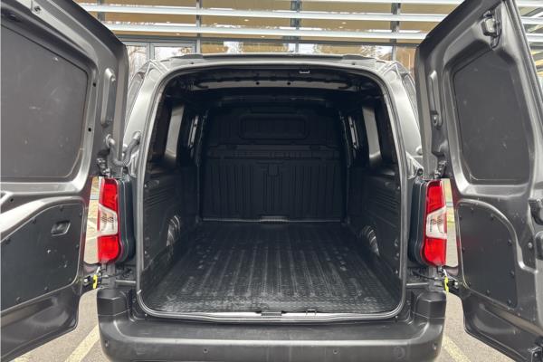 2021 Vauxhall Combo 1.5 Turbo D 2300 Edition Panel Van 4dr Diesel Auto L2 H1 Euro 6 (s/s) (130 ps) - Cloth, photo 13