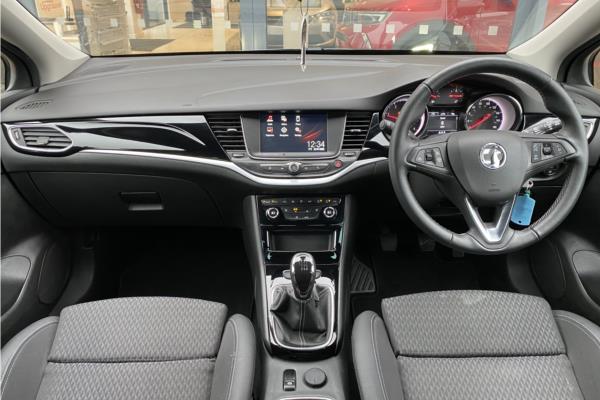 2019 VAUXHALL ASTRA 1.6 CDTi 16V 136 Griffin 5dr-sequence-9