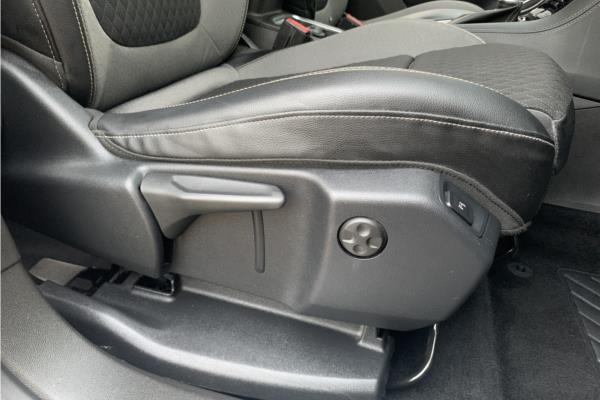 2019 Vauxhall Grandland X 1.2 Turbo GPF Sport Nav SUV 5dr Petrol Auto Euro 6 (s/s) (130 ps) - Cloth, photo 29