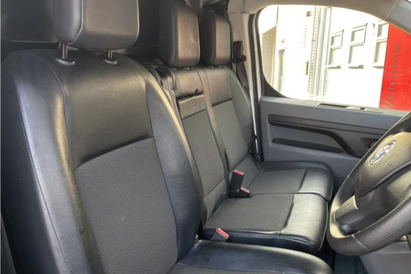2019 Vauxhall Vivaro 2.0 Turbo D 3100 Sportive Panel Van 5dr Diesel Manual L2 H1 Euro 6 (s/s) (120 ps) - Cloth, photo 13