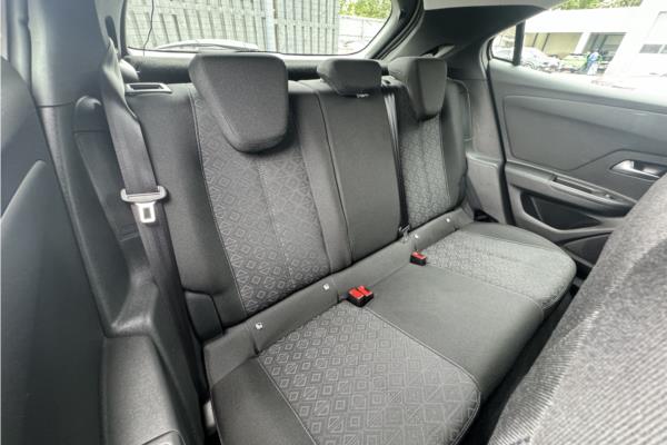 2022 Vauxhall Mokka 1.2 Turbo Design SUV 5dr Petrol Auto Euro 6 (s/s) (130 ps) - Cloth, photo 13