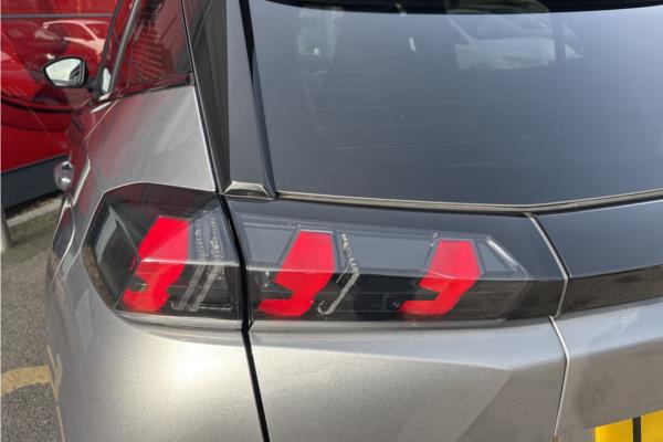 Non Franchise 2021 Peugeot 2008 1.2 PureTech GT SUV 5dr Petrol EAT Euro 6 (s/s) (130 ps) - Standard, photo 37