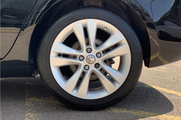 2018 Vauxhall Zafira Tourer 1.4i Turbo SRi Nav MPV 5dr Petrol Manual Euro 6 (140 ps) - Cloth, photo 19
