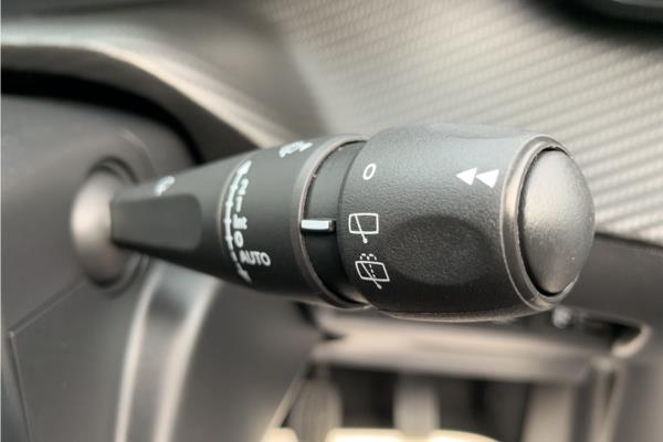 Non Franchise 2021 Peugeot 2008 1.2 PureTech Allure Premium SUV 5dr Petrol Manual Euro 6 (s/s) (100 ps) - Fabic - Cloth, photo 28