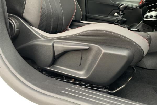 2021 Vauxhall Mokka 1.2 Turbo SRi Nav Premium SUV 5dr Petrol Manual Euro 6 (s/s) (100 ps) - Red Black Fabrc, photo 29