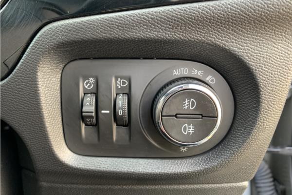 2020 Vauxhall Corsa 1.2 Turbo SRi Nav Premium Hatchback 5dr Petrol Manual Euro 6 (s/s) (100 ps) - Cloth, photo 21