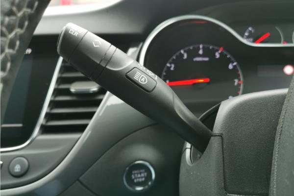 2022 Vauxhall Crossland 1.2 Turbo Ultimate SUV 5dr Petrol Auto Euro 6 (s/s) (130 ps) - Cloth/Alcantara, photo 27