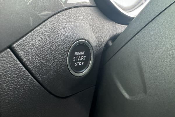 2022 Vauxhall Crossland 1.2 Turbo Ultimate SUV 5dr Petrol Auto Euro 6 (s/s) (130 ps) - Cloth/Alcantara, photo 44