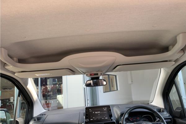 2020 Vauxhall Combo Life 1.2 Turbo Energy MPV 5dr Petrol Auto Euro 6 (s/s) (7 Seat) (130 ps) - Cloth, photo 42