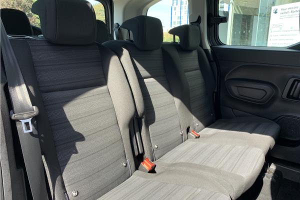 2020 Vauxhall Combo Life 1.2 Turbo Energy MPV 5dr Petrol Auto Euro 6 (s/s) (7 Seat) (130 ps) - Cloth, photo 13