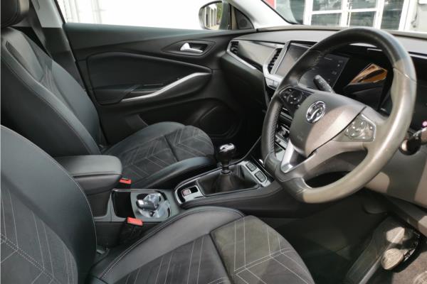 2022 Vauxhall Grandland 1.2 Turbo Ultimate SUV 5dr Petrol Manual Euro 6 (s/s) (130 ps) - Black Alcantara, photo 12