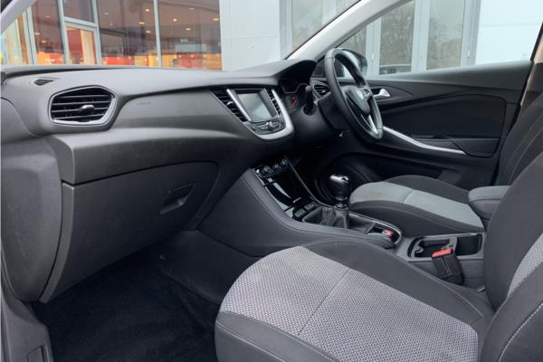 2019 Vauxhall Grandland X 1.2 Turbo GPF SE SUV 5dr Petrol Manual Euro 6 (s/s) (130 ps) - Cloth, photo 15
