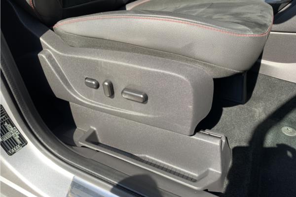 Non Franchise 2018 Ford Kuga 2.0 TDCi ST-Line X SUV 5dr Diesel Powershift AWD Euro 6 (s/s) (180 ps) - Fabic - Cloth, photo 29