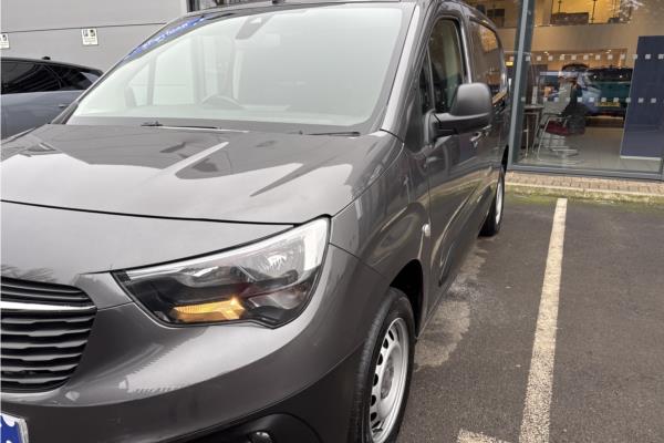 2021 Vauxhall Combo 1.5 Turbo D 2300 Edition Panel Van 4dr Diesel Auto L2 H1 Euro 6 (s/s) (130 ps) - Cloth, photo 39