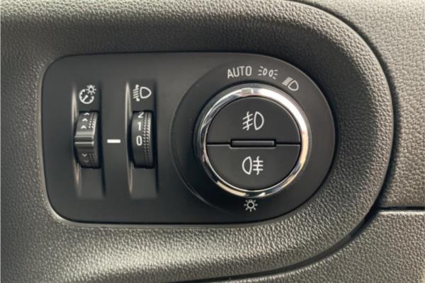 2020 Vauxhall Grandland X 1.2 Turbo SRi Nav SUV 5dr Petrol Auto Euro 6 (s/s) (130 ps) - Cloth, photo 16