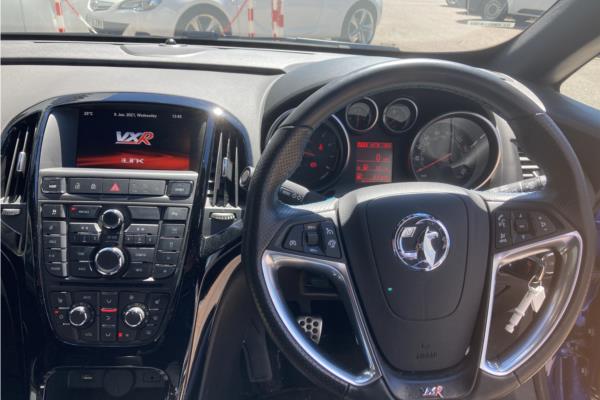 2017 VAUXHALL GTC - Leather, photo 10