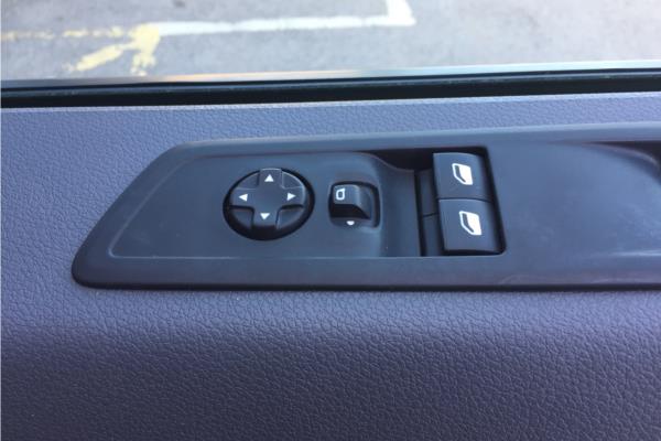 2019 VAUXHALL VIVARO - Cloth, photo 23