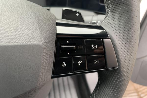 2023 Vauxhall Astra - Black Alcantara, photo 19