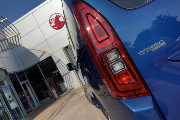 2020 Vauxhall Combo Life 1.5 Turbo D BlueInjection Energy MPV 5dr Diesel Manual Euro 6 (s/s) (7 Seat) (100 ps) - Cloth, photo 37
