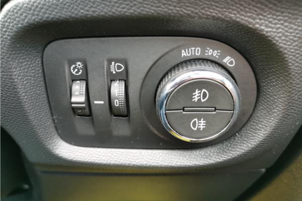 2020 Vauxhall Corsa 1.2 Turbo Elite Nav Hatchback 5dr Petrol Auto Euro 6 (s/s) (100 ps) - Cloth, photo 21