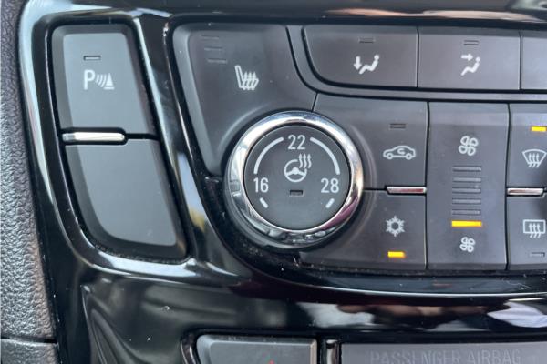 2017 VAUXHALL MOKKA - Leather, photo 25