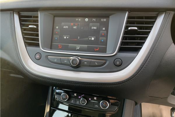 2018 Vauxhall Grandland X 1.2 Turbo SE SUV 5dr Petrol Auto 8Spd Euro 6 (s/s) (130 ps) - Cloth, photo 17
