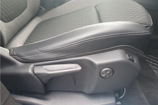 2019 Vauxhall Grandland X 1.2 Turbo GPF Sport Nav SUV 5dr Petrol Auto Euro 6 (s/s) (130 ps) - Cloth, photo 29