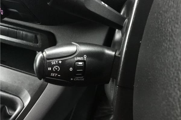 2020 Vauxhall Vivaro L2h1 VN 2.0CDTi 120 3.1t Sportive - Cloth, photo 18