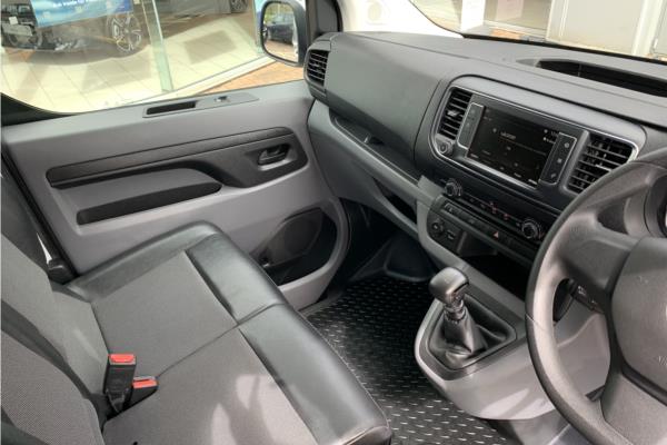 2020 Vauxhall Vivaro 2.0 Turbo D 3100 Sportive Panel Van 5dr Diesel Manual L2 H1 Euro 6 (s/s) (120 ps) - Cloth, photo 10