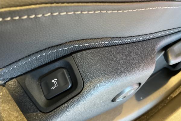 2023 Vauxhall Grandland - Alcantara Jet Black Cloth, Jet Black, photo 29