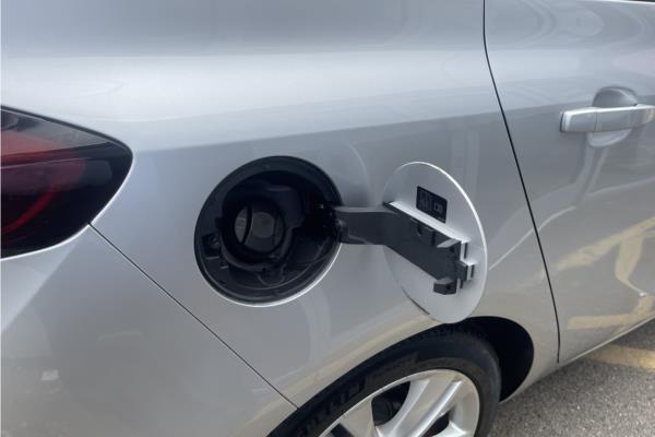 2018 Vauxhall Zafira Tourer 1.4i Turbo SRi Nav MPV 5dr Petrol Manual Euro 6 (140 ps) - Cloth, photo 35