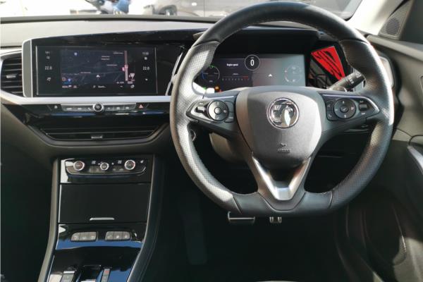 2023 Vauxhall Grandland 1.6 14.2kWh GSe SUV 5dr Petrol Plug-in Hybrid Auto AWD Euro 6 (s/s) (300 ps) - Black Alcantara, photo 11