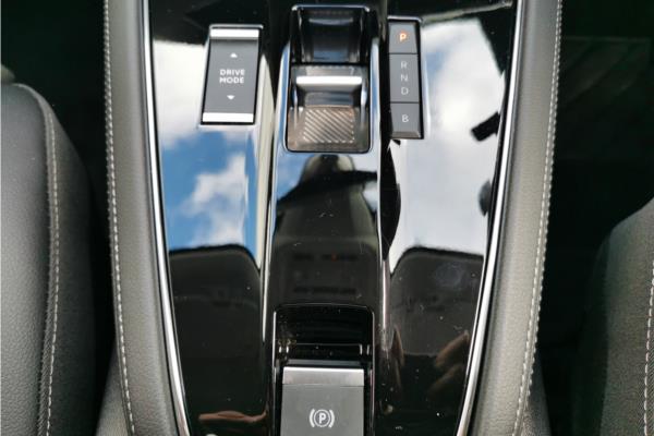 2023 Vauxhall Grandland 1.6 14.2kWh GSe SUV 5dr Petrol Plug-in Hybrid Auto AWD Euro 6 (s/s) (300 ps) - Black Alcantara, photo 31