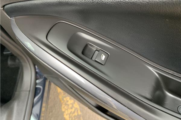 2020 Vauxhall Grandland X 1.2 Turbo Sport Nav SUV 5dr Petrol Manual Euro 6 (s/s) (130 ps) - Cloth, photo 43