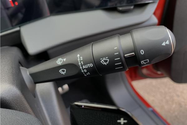 2024 VAUXHALL ASTRA - Jet Black Greta, photo 28