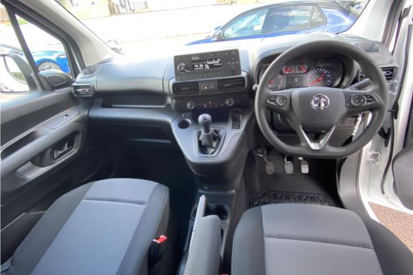 2021 Vauxhall Combo 1.5 Turbo D 2300 Dynamic Panel Van 4dr Diesel Manual L2 H1 EU6 (100 ps) - Mistral Grey, photo 9