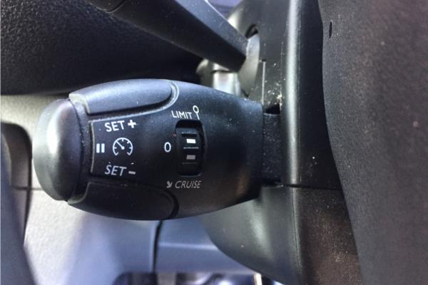 2019 VAUXHALL VIVARO - Cloth, photo 17