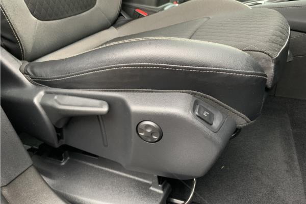 2019 Vauxhall Grandland X 1.2 Turbo GPF Sport Nav SUV 5dr Petrol Auto Euro 6 (s/s) (130 ps) - Cloth, photo 29