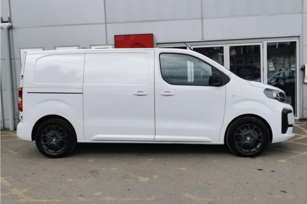 2024 Vauxhall Vivaro Electric 3100 75kWh Pro Panel Van 6dr Electric Auto SWB H1 (7.4kW Charger) (136 ps) - Curtiba Grey, photo 9