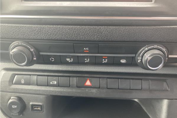 2020 VAUXHALL VIVARO - Cloth, photo 15