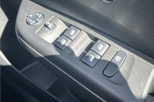 2020 Vauxhall Corsa 1.2 Turbo Ultimate Nav Hatchback 5dr Petrol Auto Euro 6 (s/s) (100 ps) - Cloth, photo 22